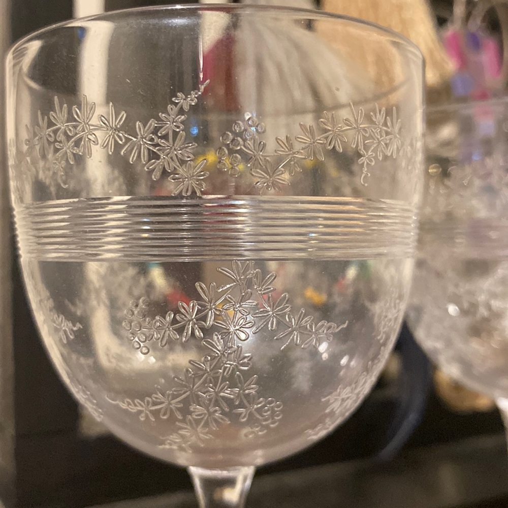 PAIR of Crystal 50s Sherry Glasses Fern Pattern - Picture 4 of 9